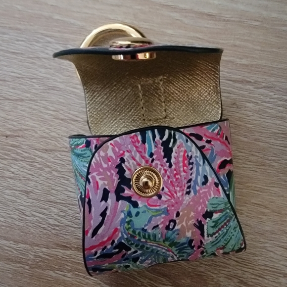 Airpod case, for Air Pod 1 or 2. NWOT - Picture 3 of 3